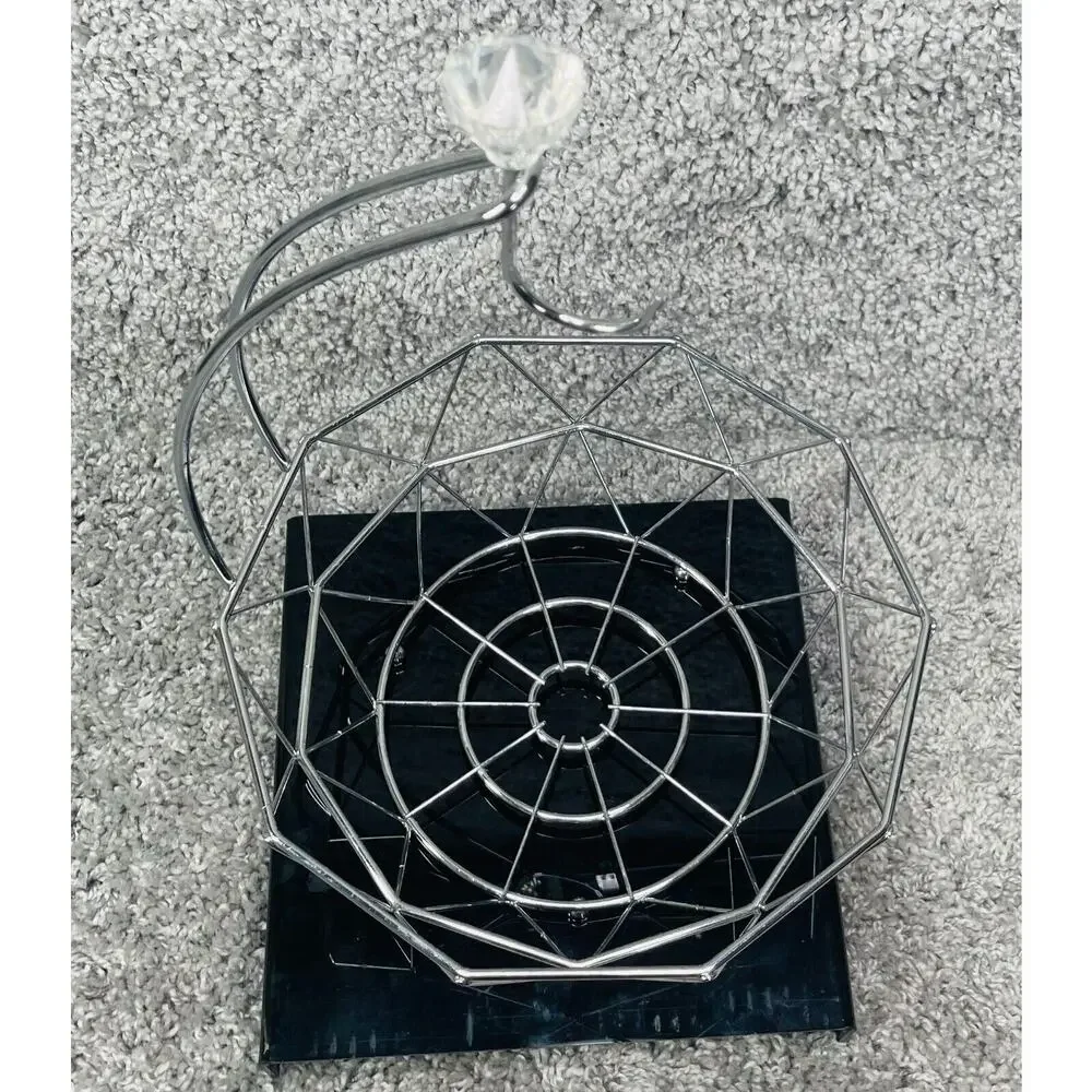 Metal Wire Unique Design Storage Rack Stand Holder Basket